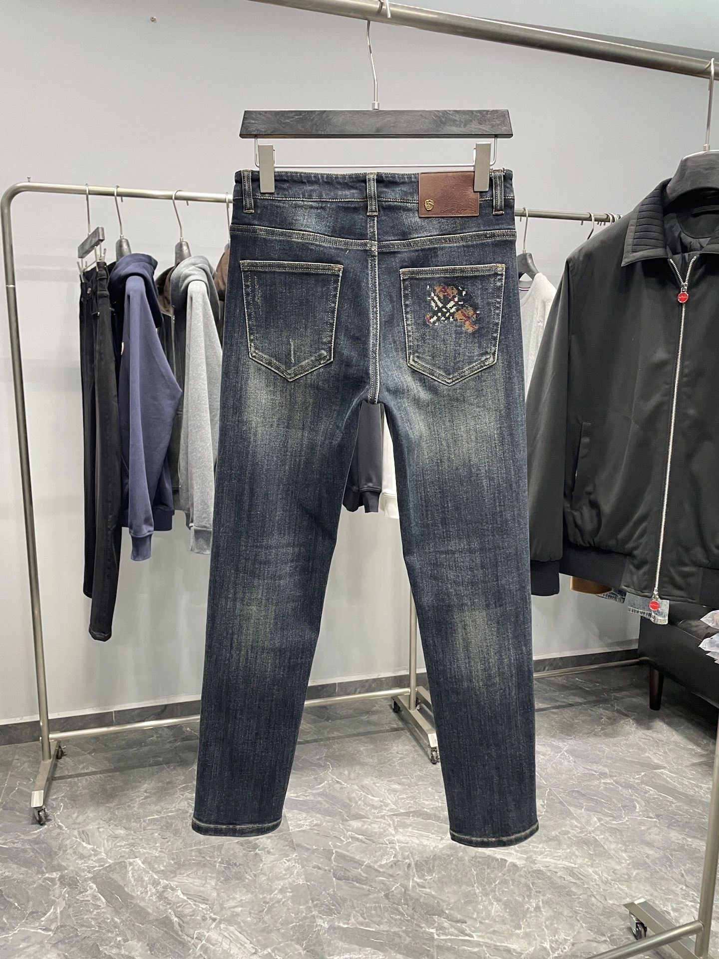 wg.luxury-- 2ur25rry item: E-F000J1332